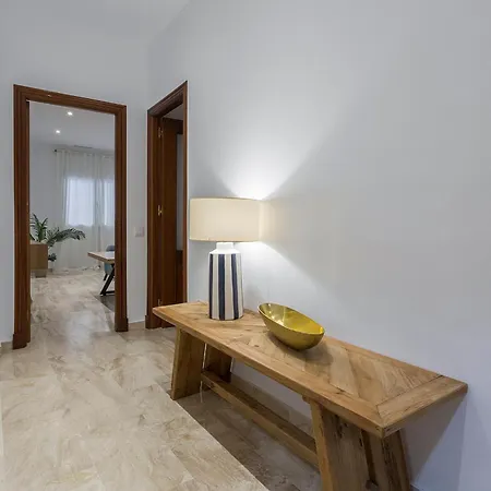 Daire Paseo Maritimo 3 *
